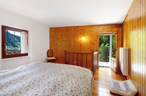 1 多间卧室、床单