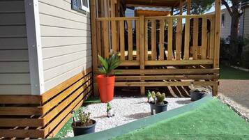 Enceinte de lâhĂ©bergement