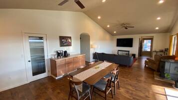 Smart-TV, peis og PC-skjermer