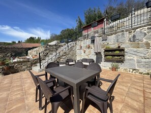 Outdoor dining - YourHouse A Casa Da Corona, beautiful country house (Ourense)