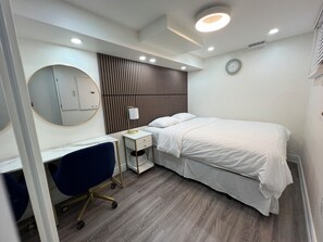 2 habitaciones, tabla de planchar con plancha y wifi gratis 