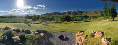Glendale Reservoir Retreat (Kayaks, Paddleboards & Tubes!)