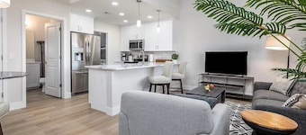 Prime Location Retreat!