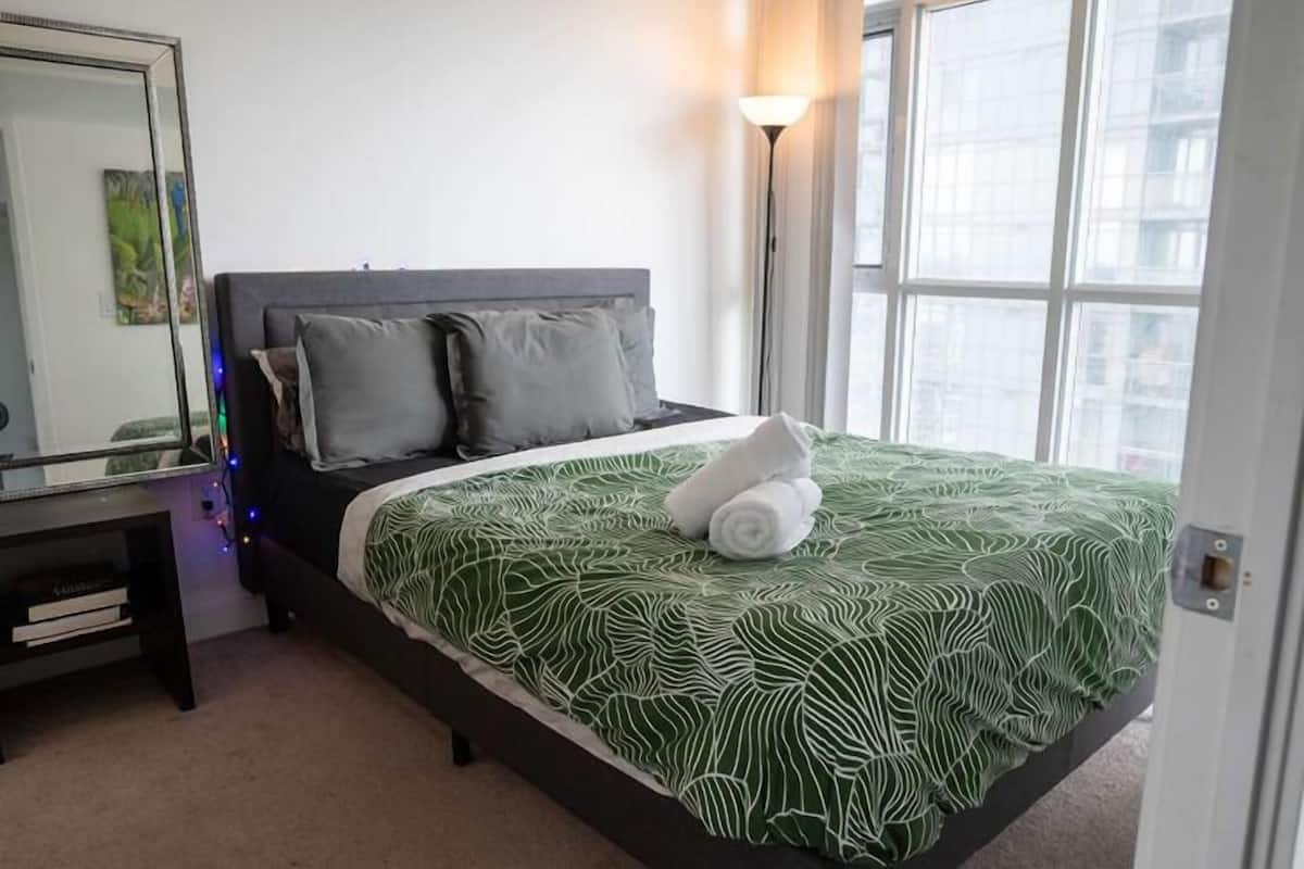 Business Apartment | Free WiFi, bed sheets
