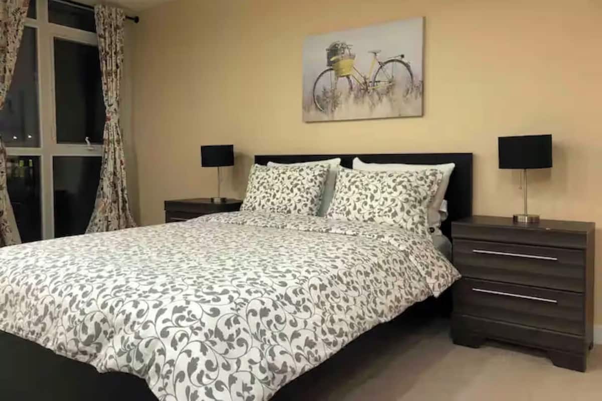 Exclusive Condo | Free WiFi, bed sheets