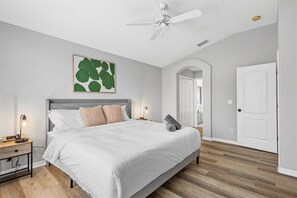 4 chambres, bureau, fer et planche à repasser, Wi-Fi gratuit