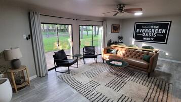 TV, fireplace, table tennis, books