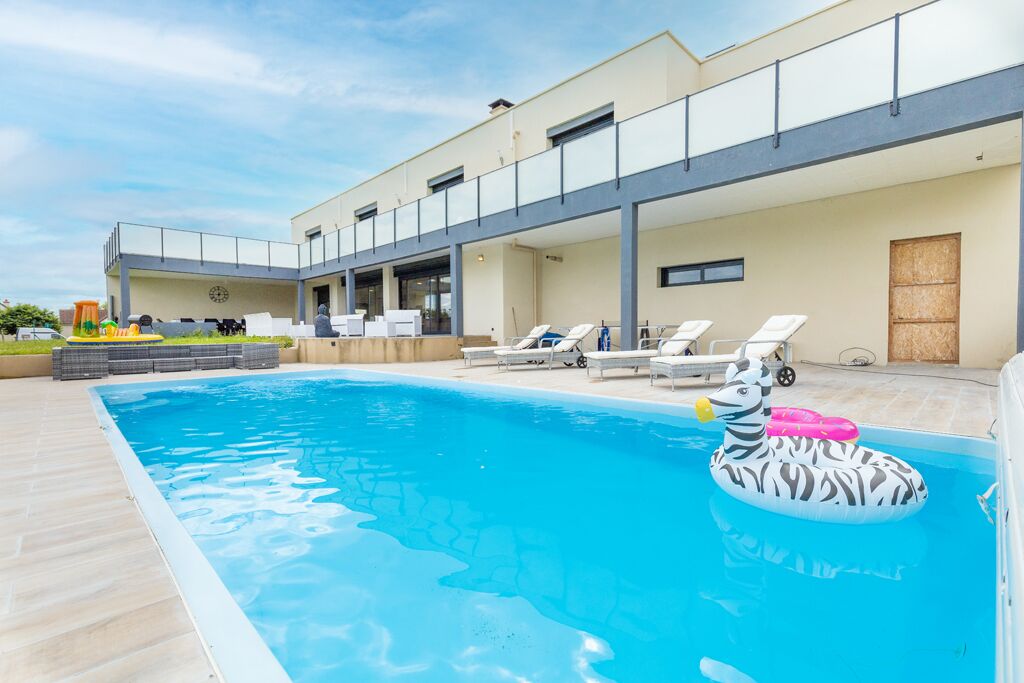 Ulkouima-allas, lämmitetty uima-allas