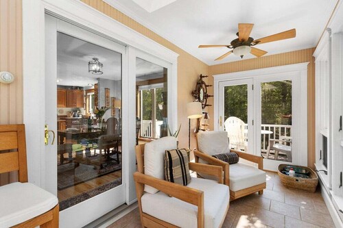 Hillhouse, tastefully decorated Maine home