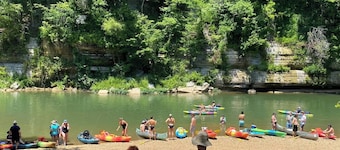 Riverside Glamping Geodome on Buffalo River - Romantic Getaway