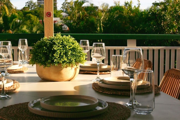 Outdoor dining