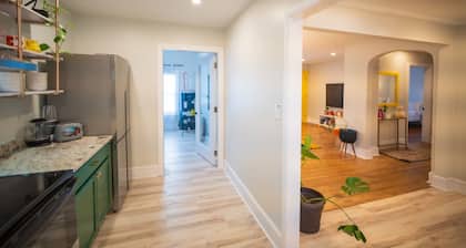 Unbeatable Location! New 2 Bed 1 Bath Peaceful Oasis!