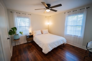 2 chambres, lit parapluie, Wi-Fi, draps fournis