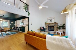 TV, fireplace - Sage Grove Sanctuary | Hot Tub | Modern | BBQ (East Stroudsburg)