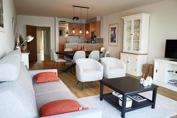 Smart TV - Attic Apartment in Nieuwpoort by the Beach (Nieuwpoort)