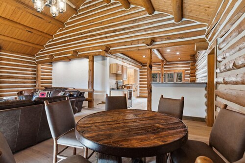 Mountain Escape Lodge