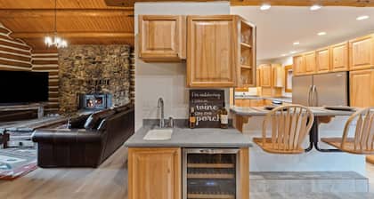 Mountain Escape Lodge