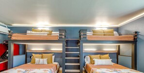 5 slaapkamers, een strijkplank/strijkijzer, reisbedje, gratis wifi