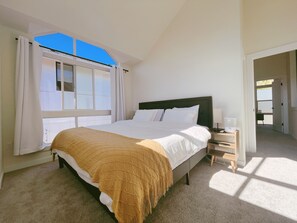 2 bedrooms, in-room safe, iron/ironing board, free WiFi