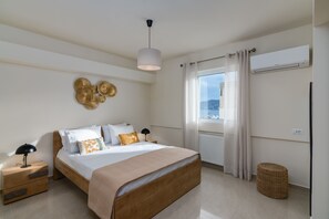 3 chambres, fer et planche à repasser, Wi-Fi, draps fournis