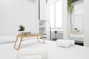 WiFi, bed sheets