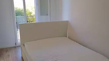 1 quarto, roupa de cama