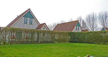 Type Zeemeeuw located at the Schoneveld holiday park is a sturdy holiday home with lots of comfort (87m2). A garden with a driveway for the car surrounds the house.