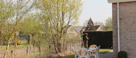 Buiten dineren