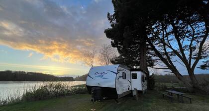 Surftside glamping rv - Site #17