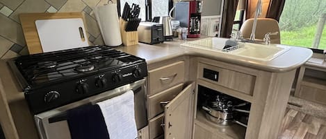 Microwave, stovetop