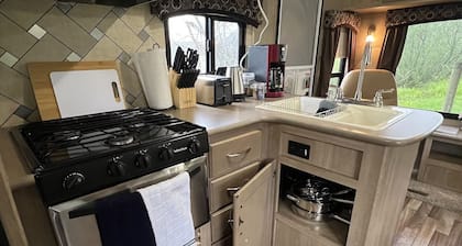 Surftside glamping rv - Site #17