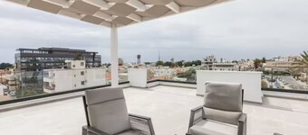 Yamas Urban Living Spiridonons