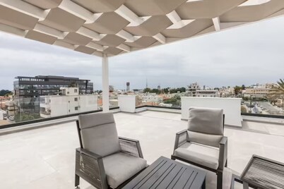 斯皮里多农斯市区山雅马斯生活