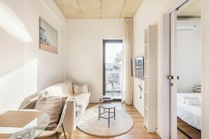 City Apartment | Living area