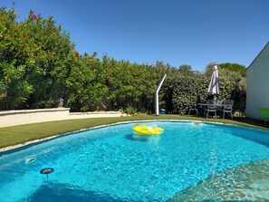 Outdoor pool - Divine Roujan Sunny Lodge. Piscine Privée, Climatisation, Wifi, Jardin, 6 Person (Roujan)