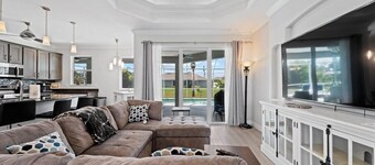 Sun-Soaked & Tranquil Getaway Relaxing Pool Area