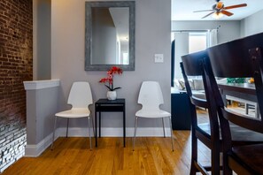 Dining - Classy 3BR King Apt in The Grove (St. Louis)