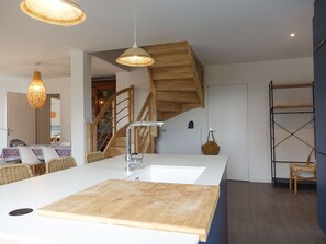 Interior - Cozy 8-Person House, 450m from Beach, Big Garden and Terrace (Sarzeau)