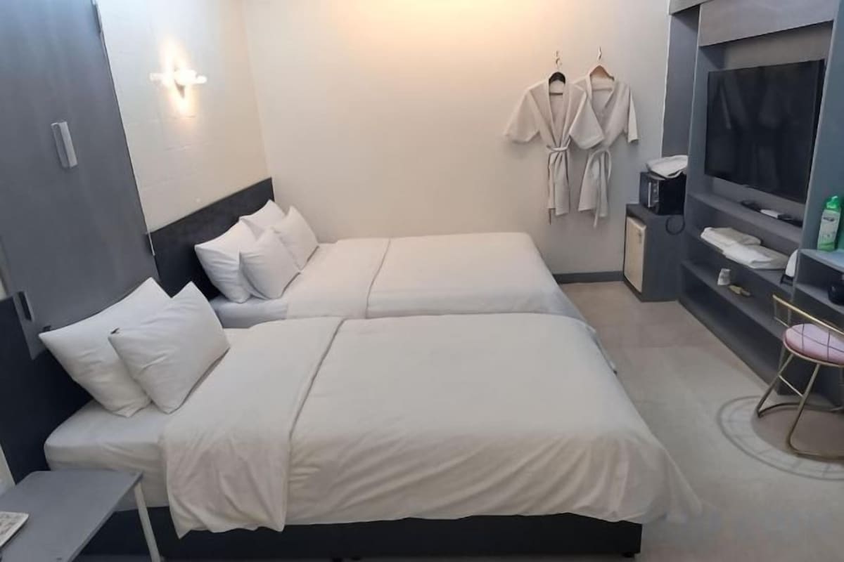 2 chambres, accès au Wi-Fi (inclus)
