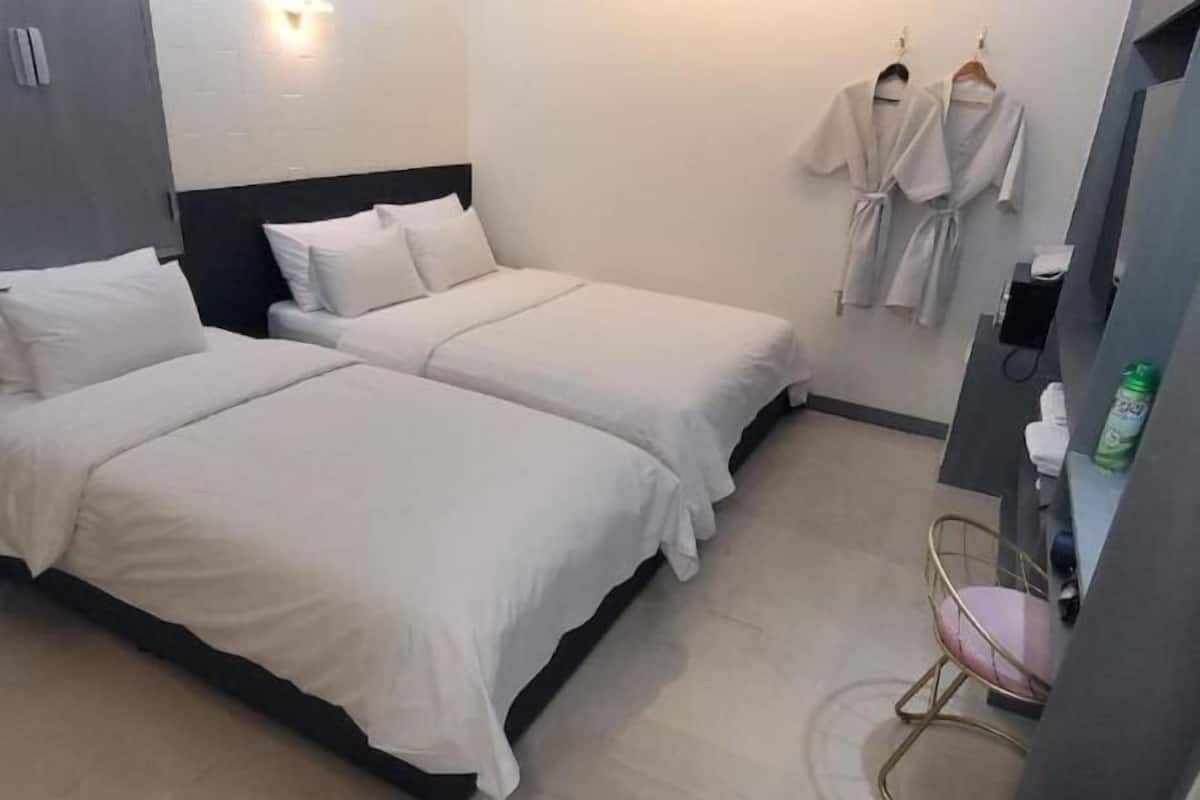 2 bedrooms, free WiFi