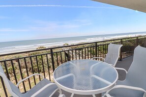 Outdoor dining - Windjammer 210 - 2br/2ba Condo ~ Gorgeous Ocean Front (St. Augustine)