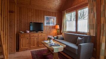 Premium bedding, minibar, desk