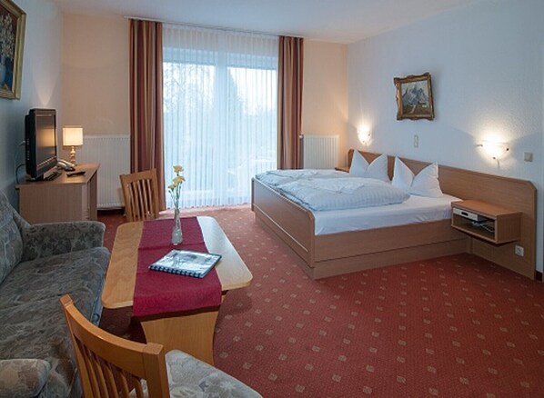 Premium bedding, minibar, desk