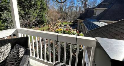 Tranquility Retreat - Serene Setting