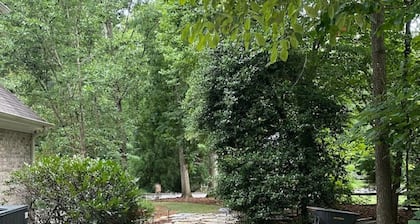 Tranquility Retreat - Serene Setting