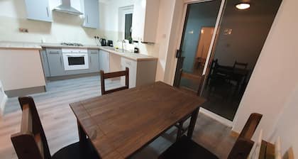 Lovely 3 Bedroom House in Manchester