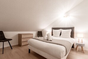 2 habitaciones, tabla de planchar con plancha y wifi gratis