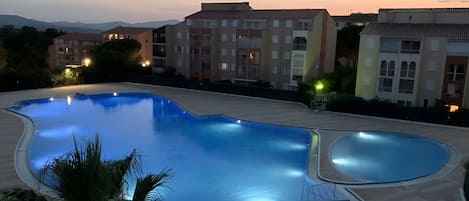 Piscina externa