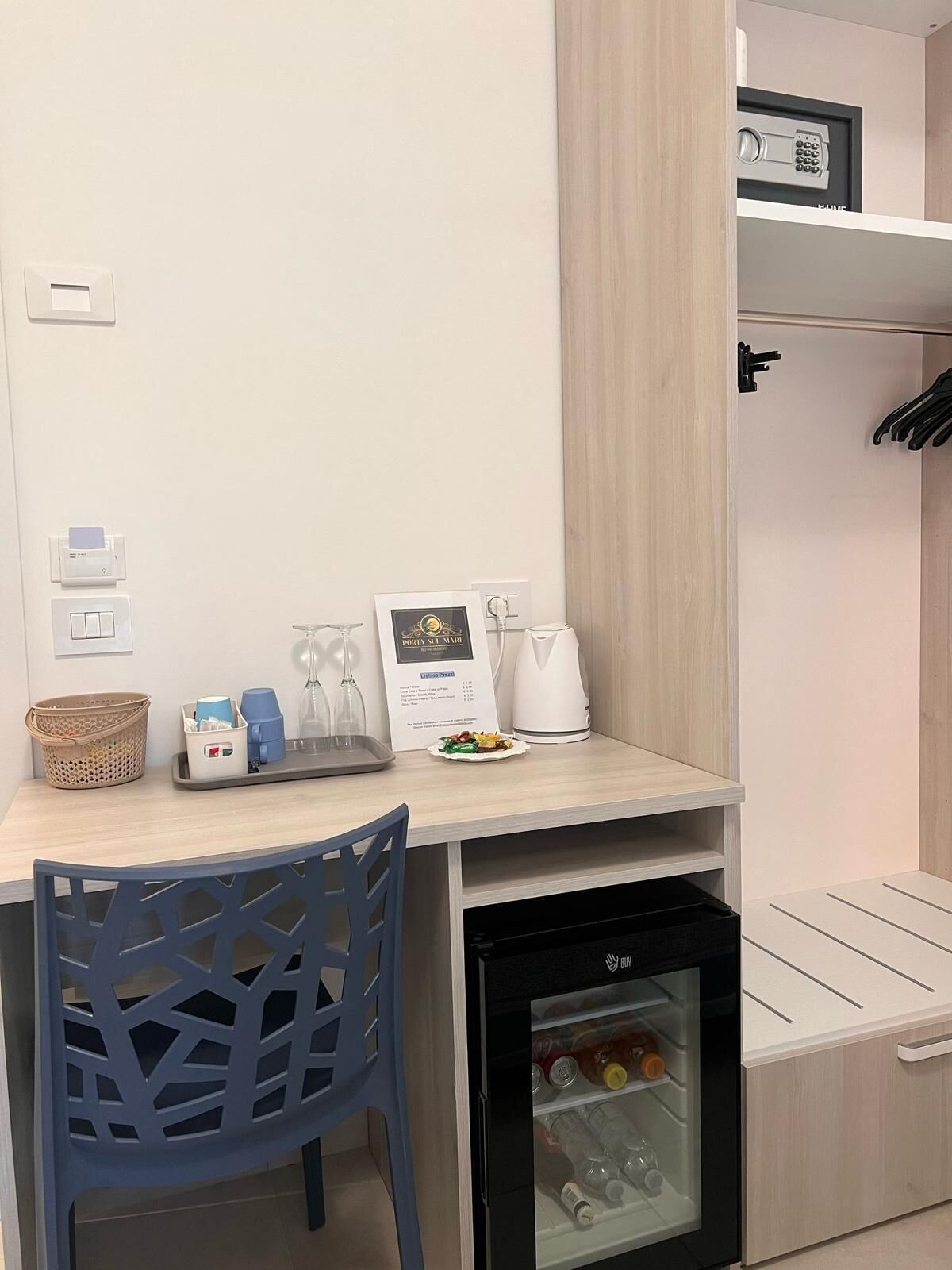 Royal-Zimmer, Meerblick | Minibar, Zimmersafe, Schreibtisch, laptopgeeigneter Arbeitsplatz