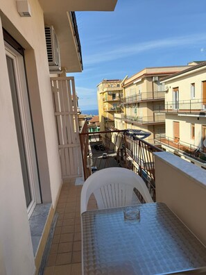 Royal Room, Sea View | Balcony view - Porta sul mare (Tropea)